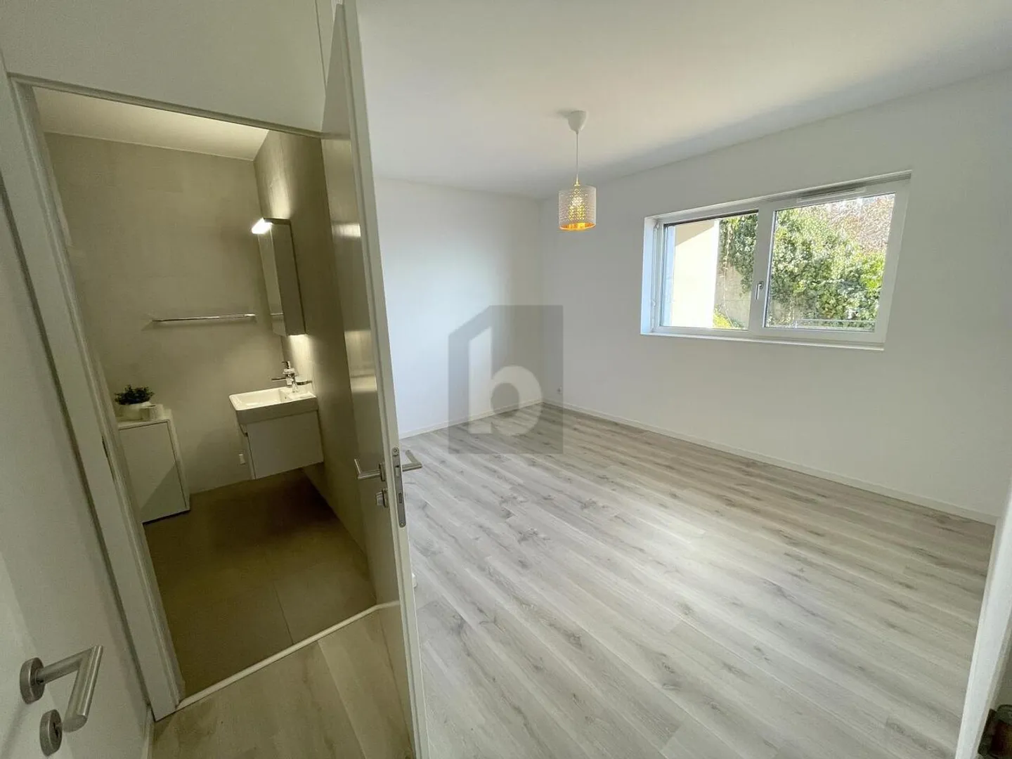 Appartamento spazioso con vista lago - Foto 5 di 6