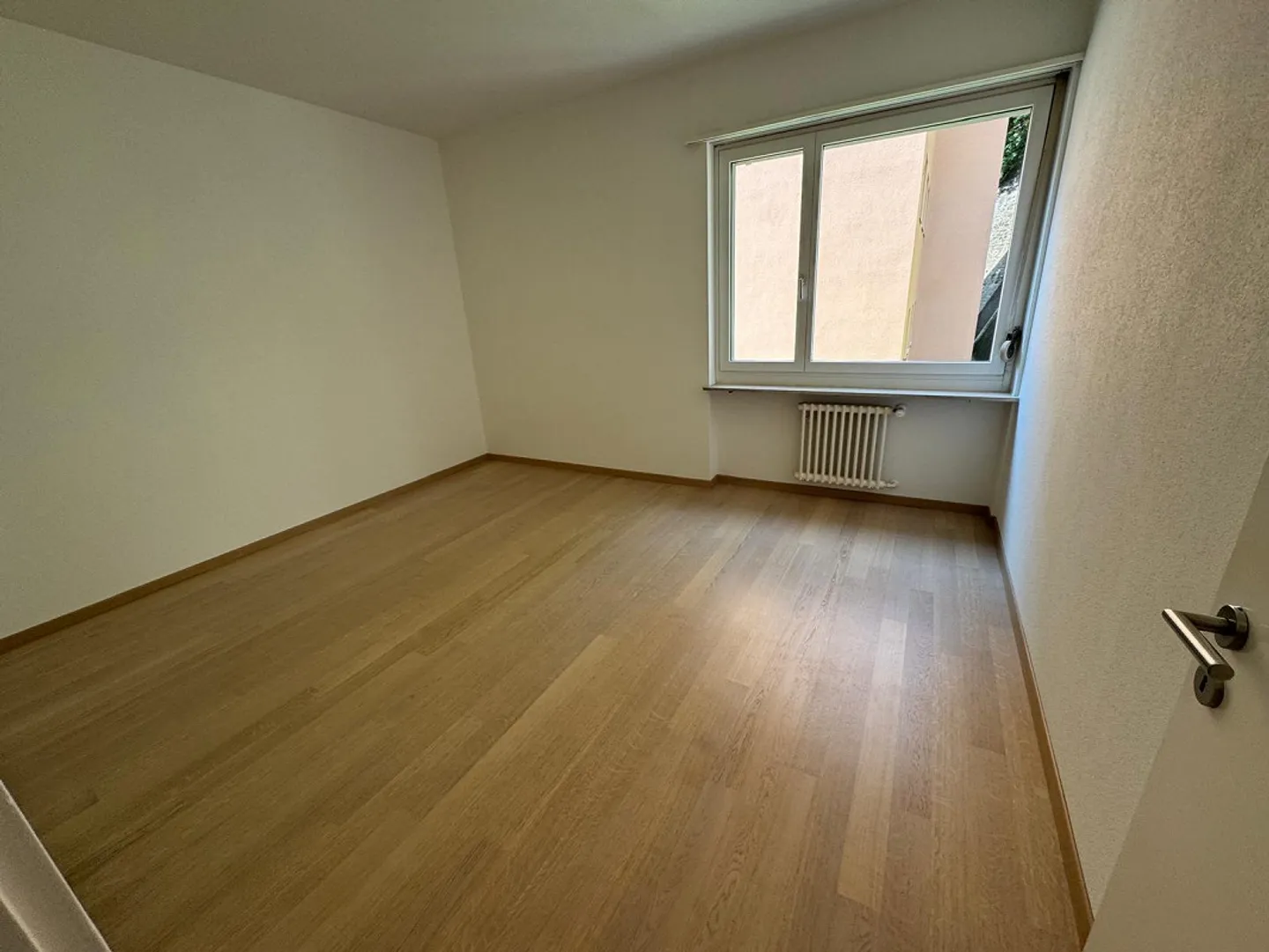 Appartamento elegante di 3,5 locali con vista panoramica sul lago a Lugano - Foto 6 di 8