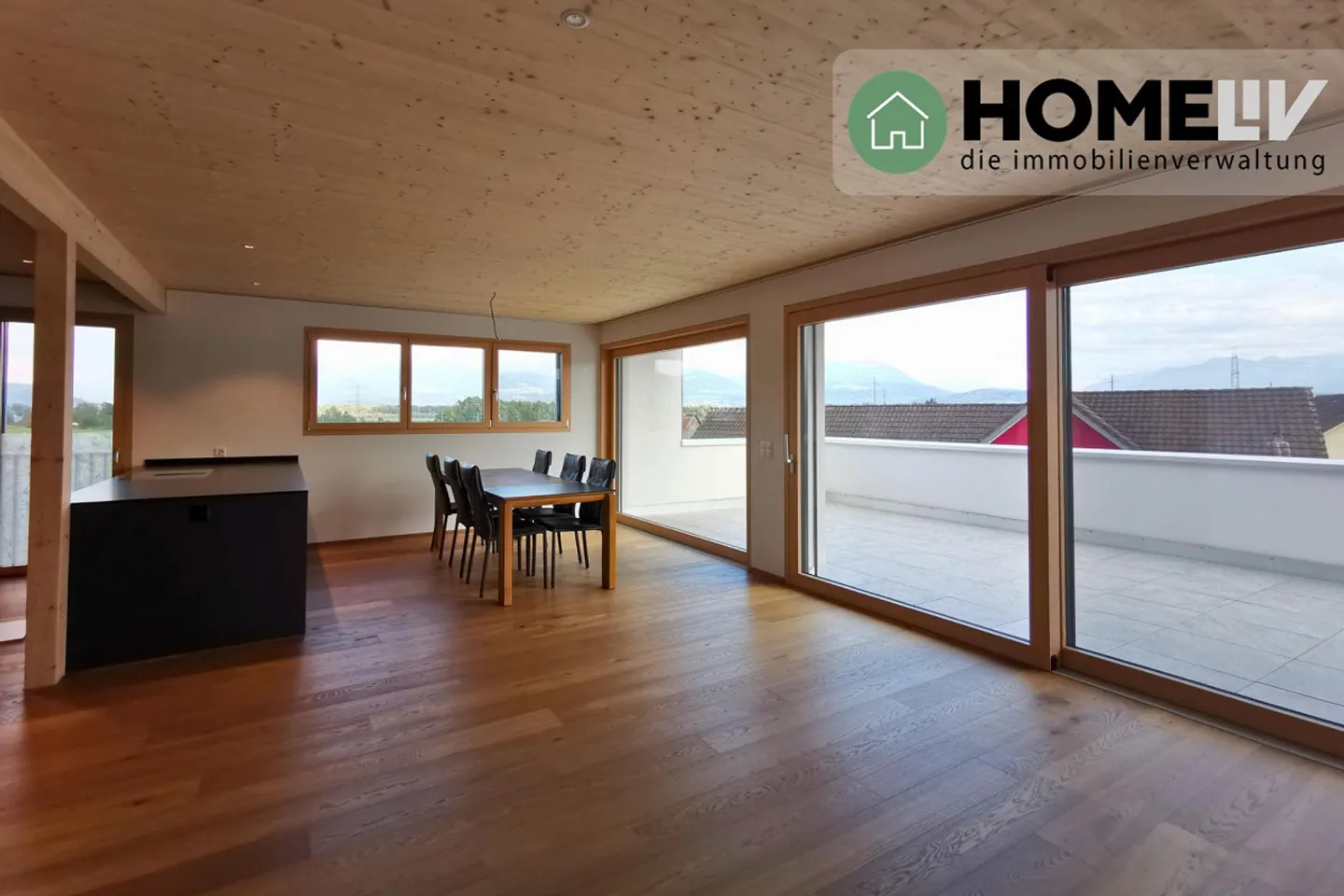 Appartamento mansardato elegante di 2,5 stanze con terrazze spaziose - Foto 1 di 11