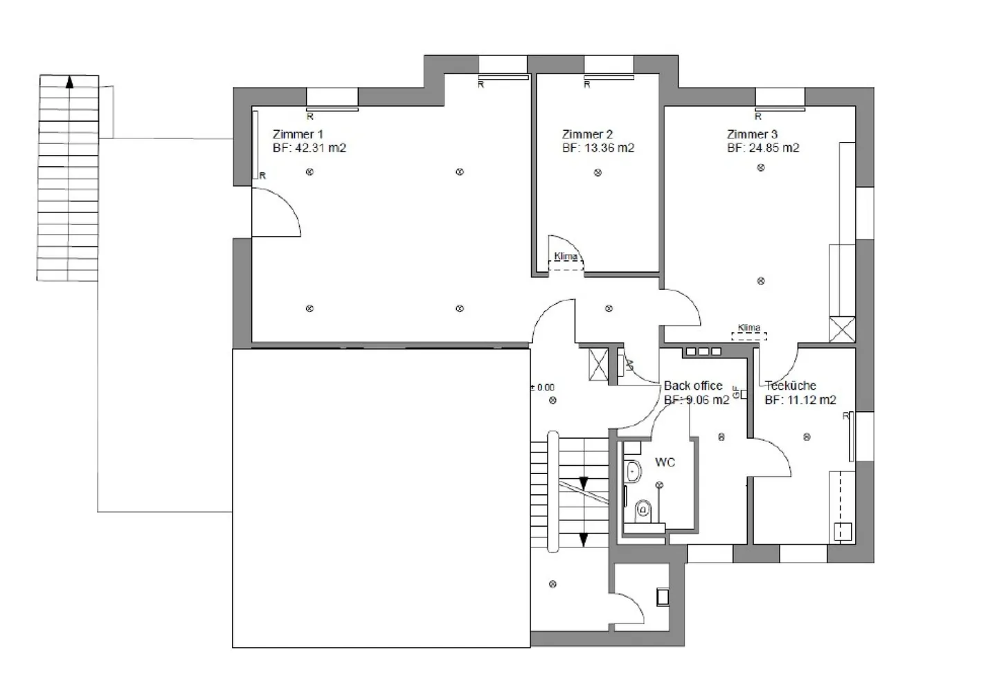 First-class commercial space in prime location - Photo 11 of 11