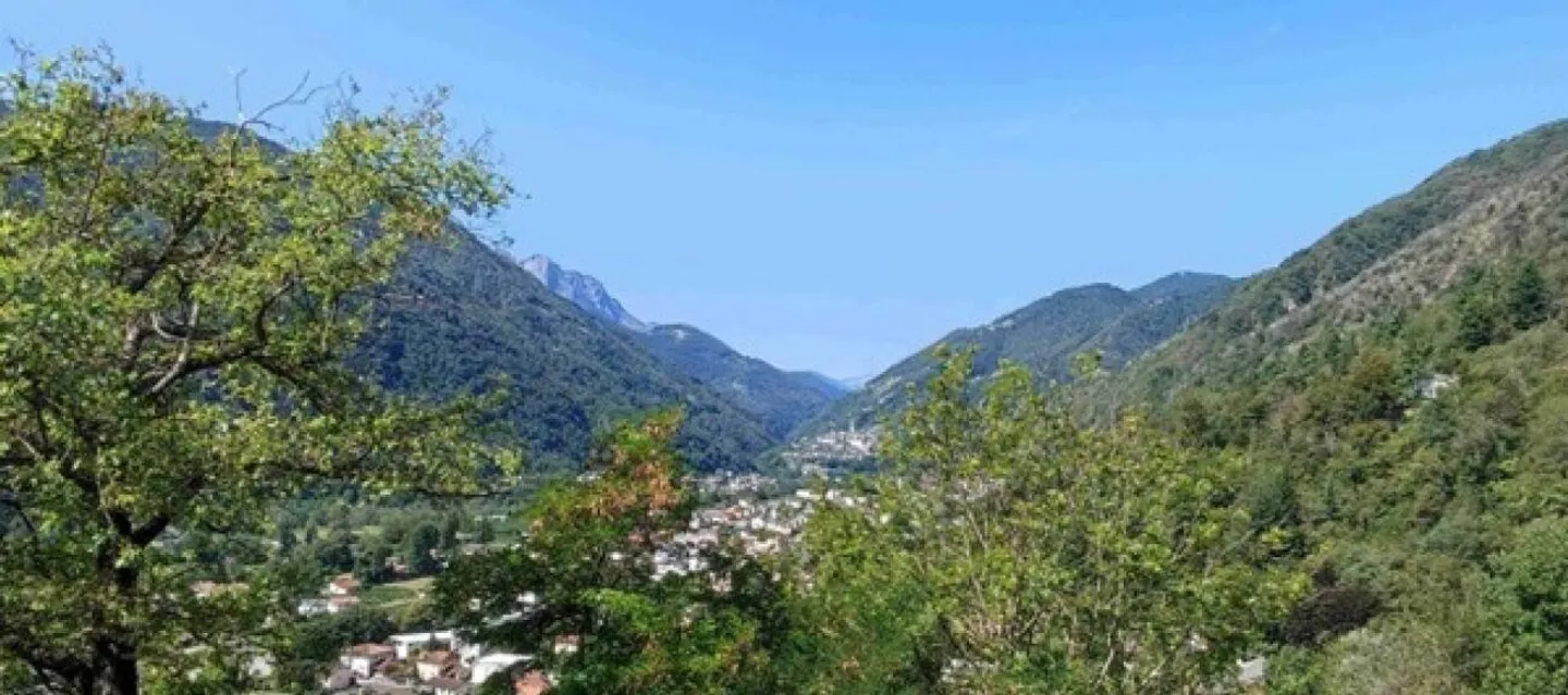 Villetta ticinese ristrutturata con 4½ camere in posizione assolutamente isolata ... - Foto 4 di 23