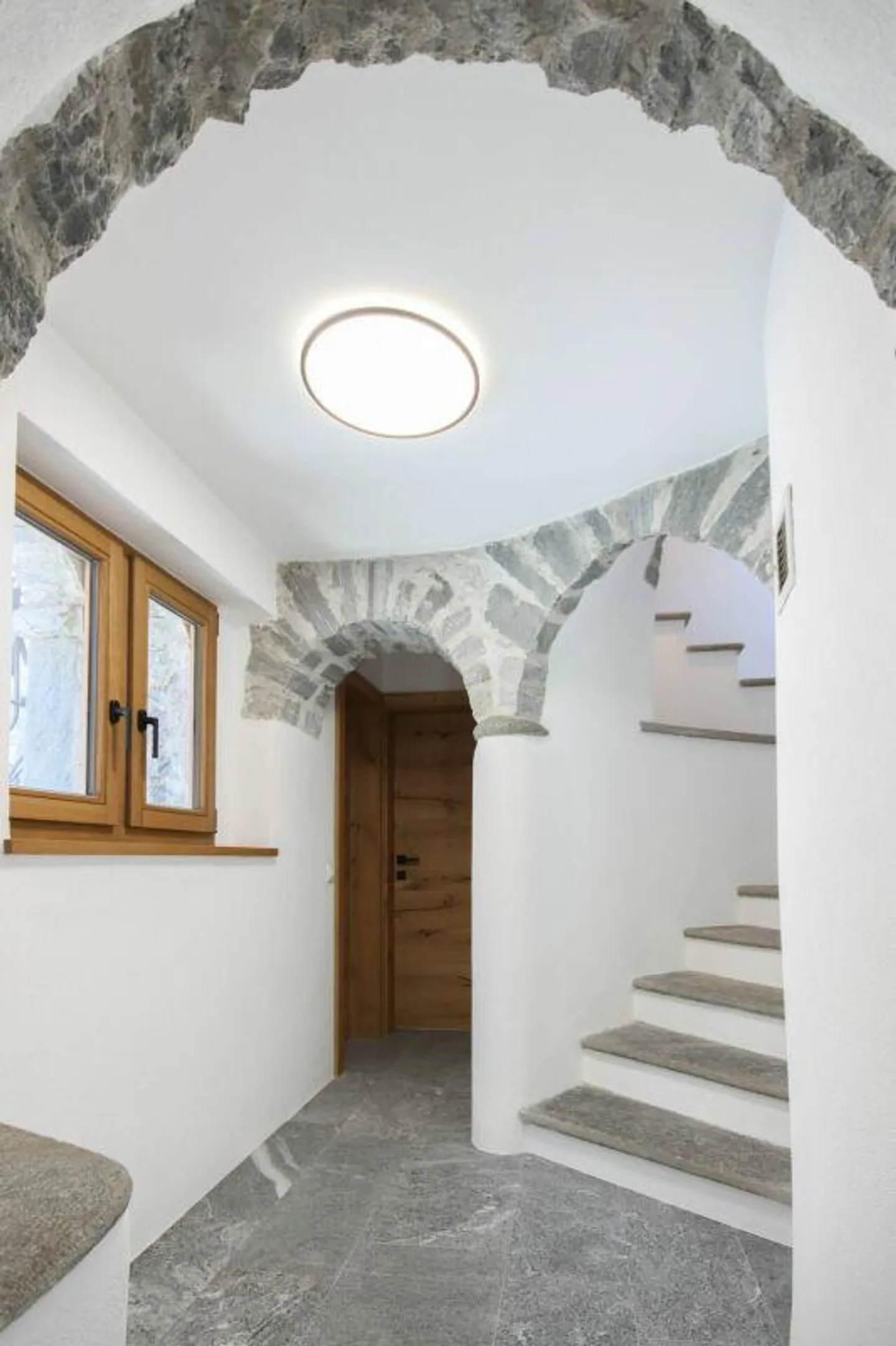 Villetta ticinese ristrutturata con 4½ camere in posizione assolutamente isolata ... - Foto 10 di 23