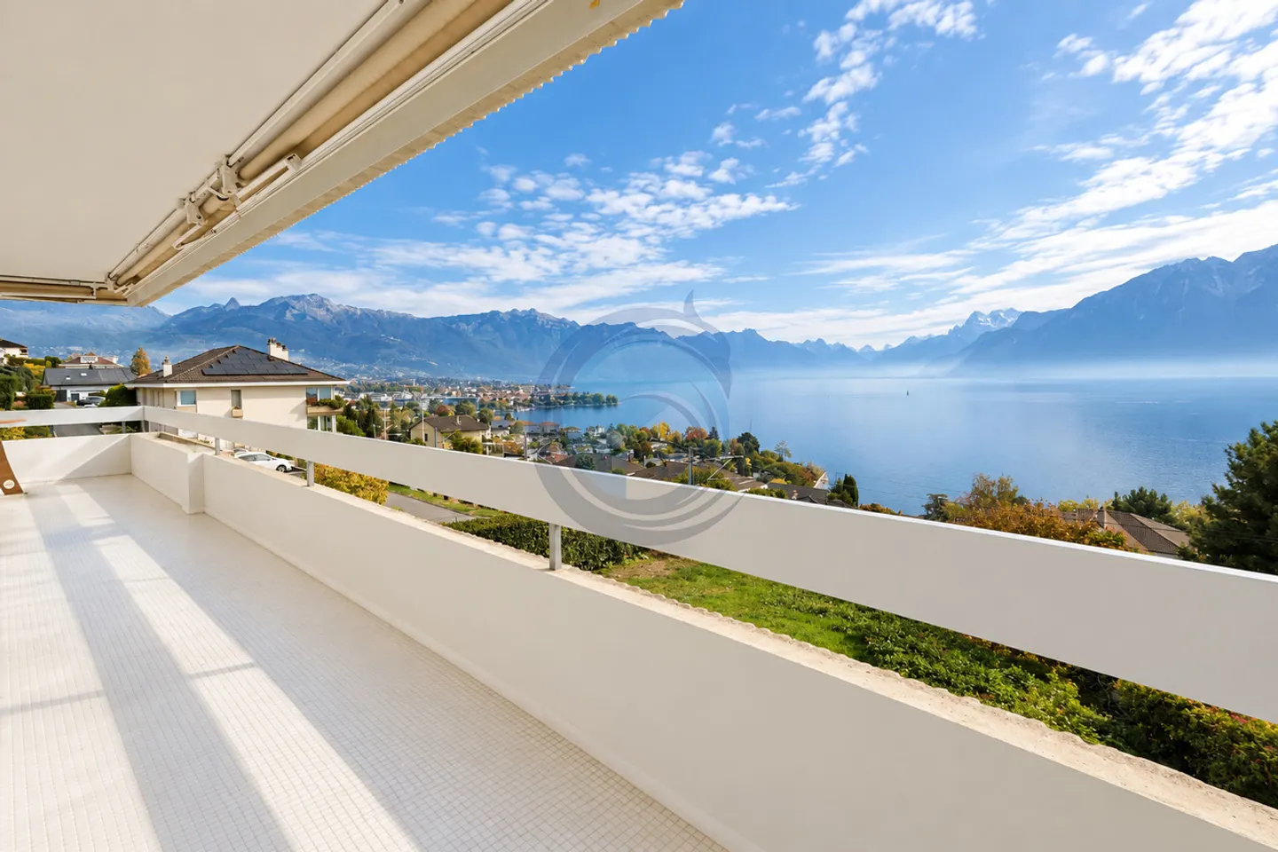 Luxuswohnung mit Seeblick - Foto 1 von 25
