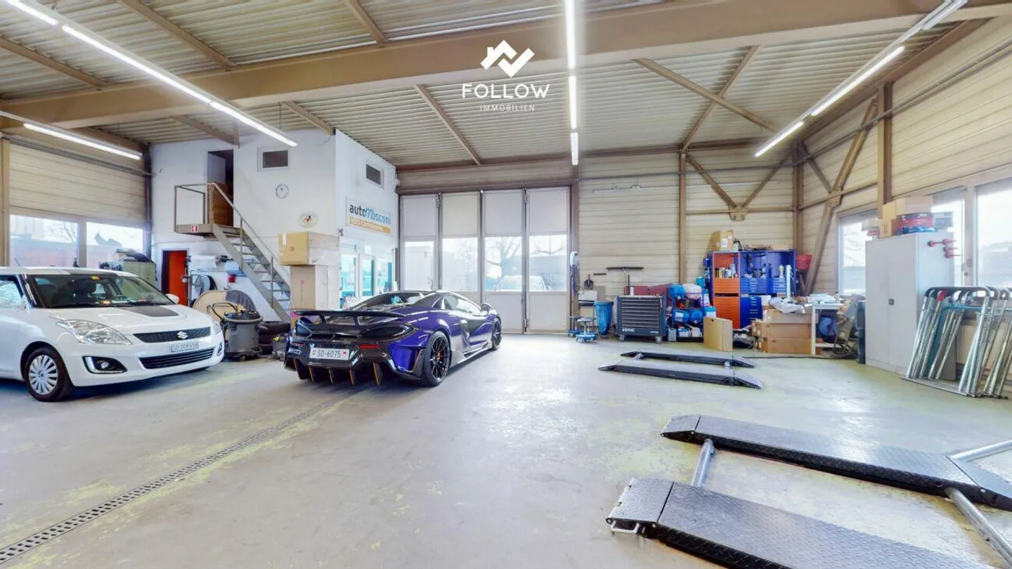 Qui cresce la tua azienda: Hall commerciale funzionale con molto spazio - Foto 6 di 16