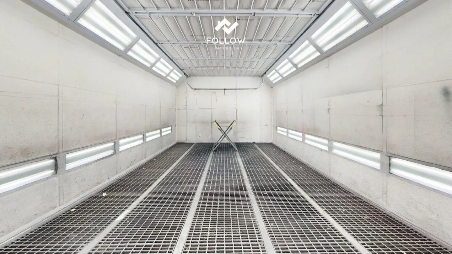 Qui cresce la tua azienda: Hall commerciale funzionale con molto spazio - Foto 9 di 16