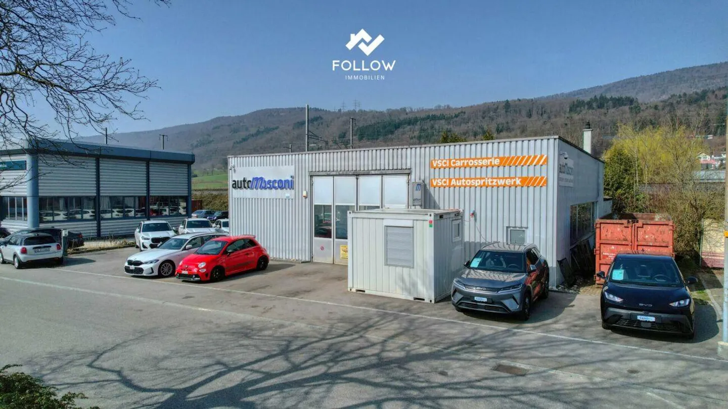 Qui cresce la tua azienda: Hall commerciale funzionale con molto spazio - Foto 11 di 16