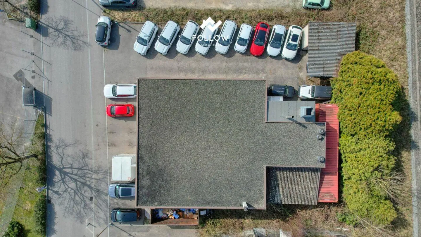 Qui cresce la tua azienda: Hall commerciale funzionale con molto spazio - Foto 3 di 16