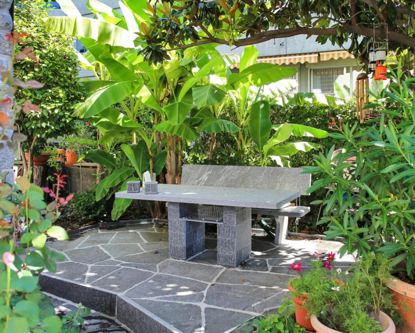 Besonderes Raumkonzept im Tessiner Haus mit Garten und Seesicht - Foto 13 di 19