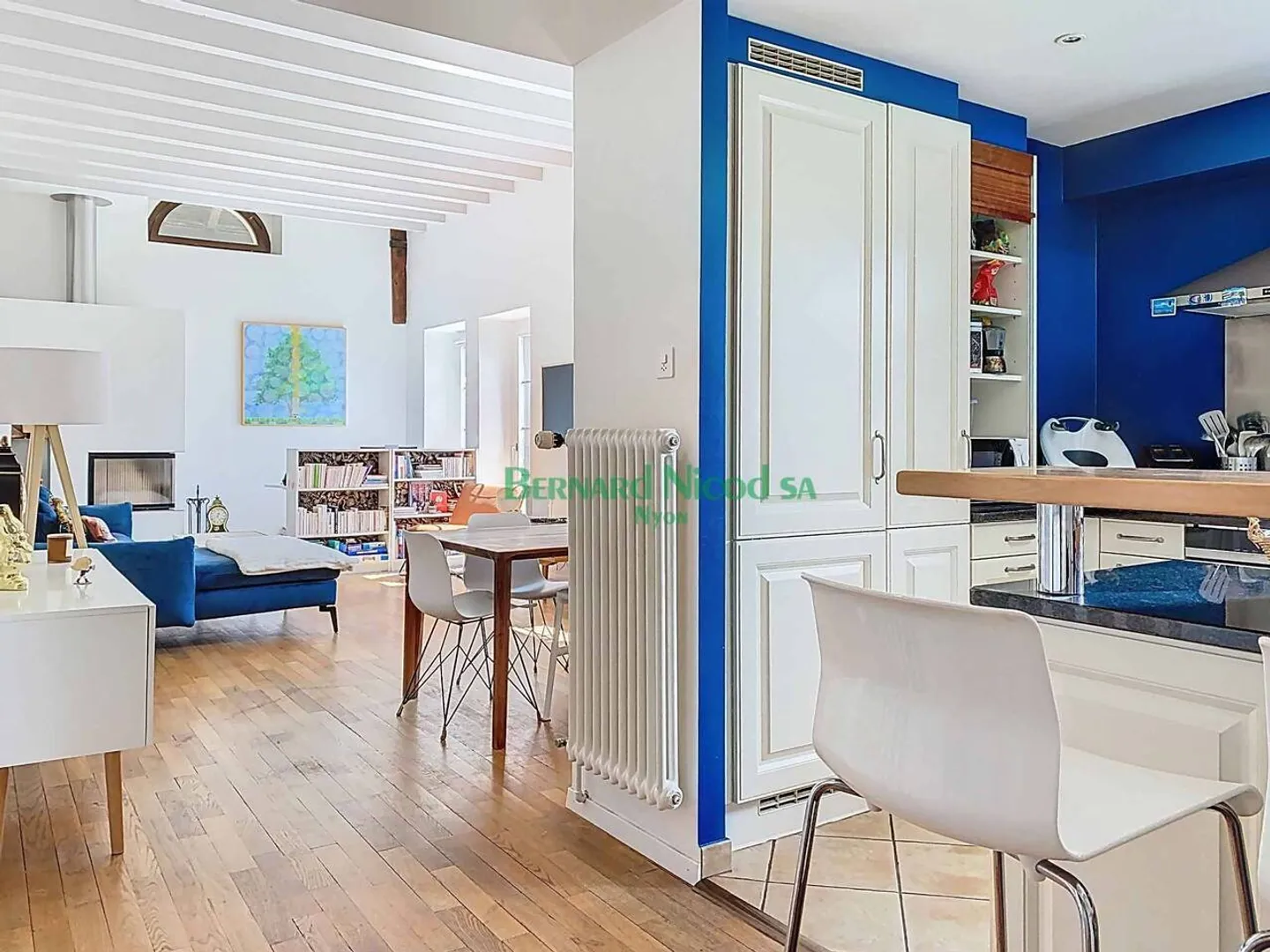 Exceptionnel appartement triplex dans une maison de village - Photo 3 sur 12