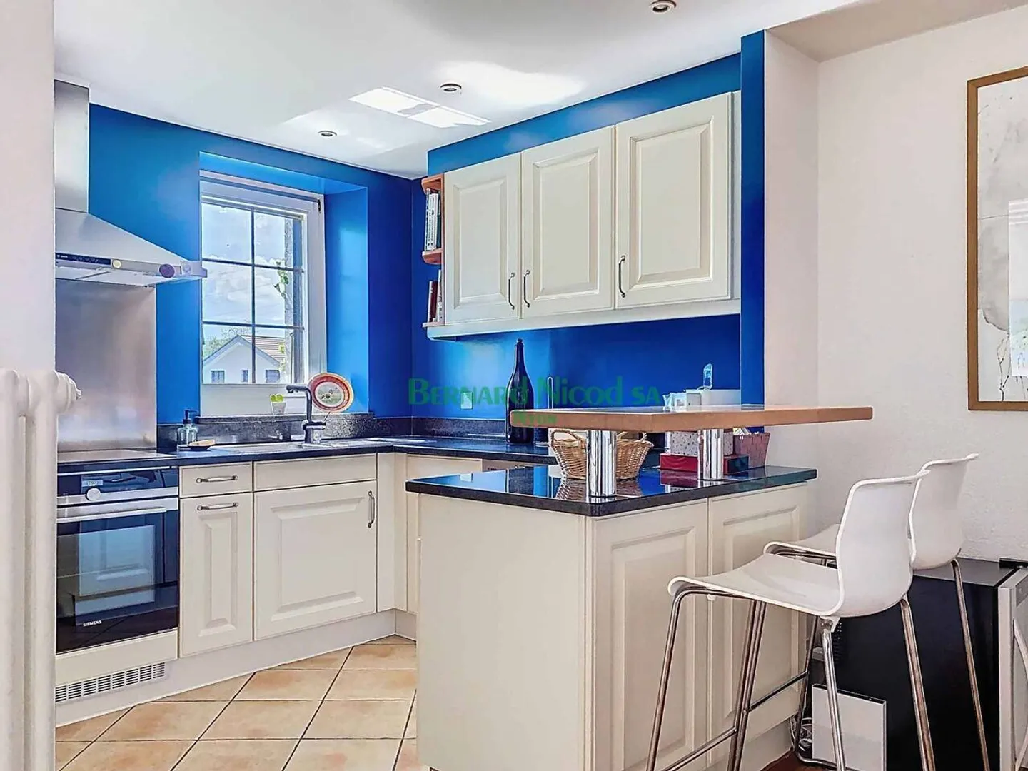 Exceptionnel appartement triplex dans une maison de village - Photo 4 sur 12