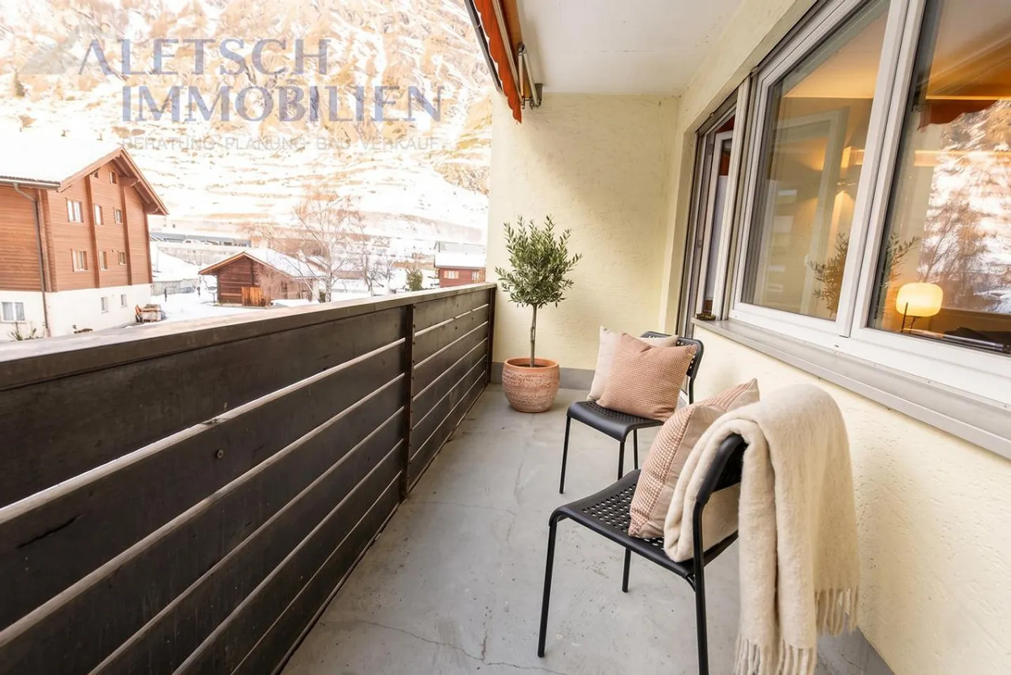 studio ristrutturato in modo originale in affitto a lungo termine a Zermatt - Foto 4 di 4
