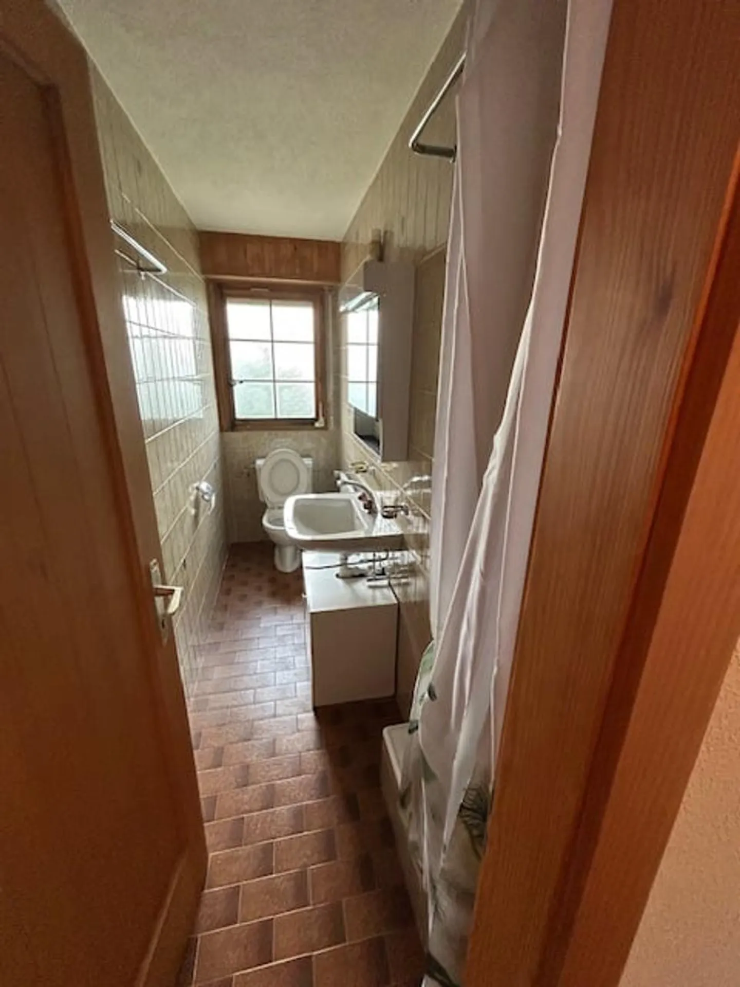Furnished studio in Saint-Luc - for rent - Photo 4 of 4