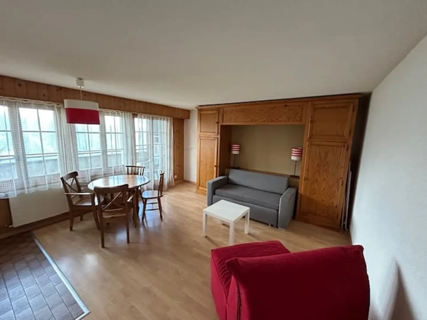 Furnished studio in Saint-Luc - for rent - Photo 1 of 4