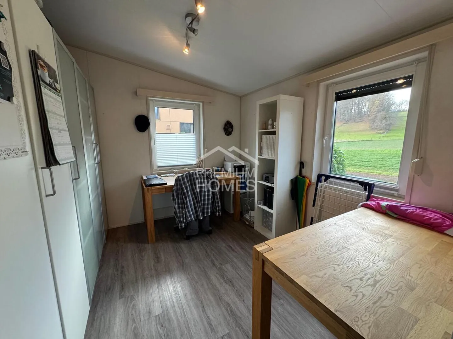 Compact & Charming: Tiny House with Panorama - Photo 6 of 9