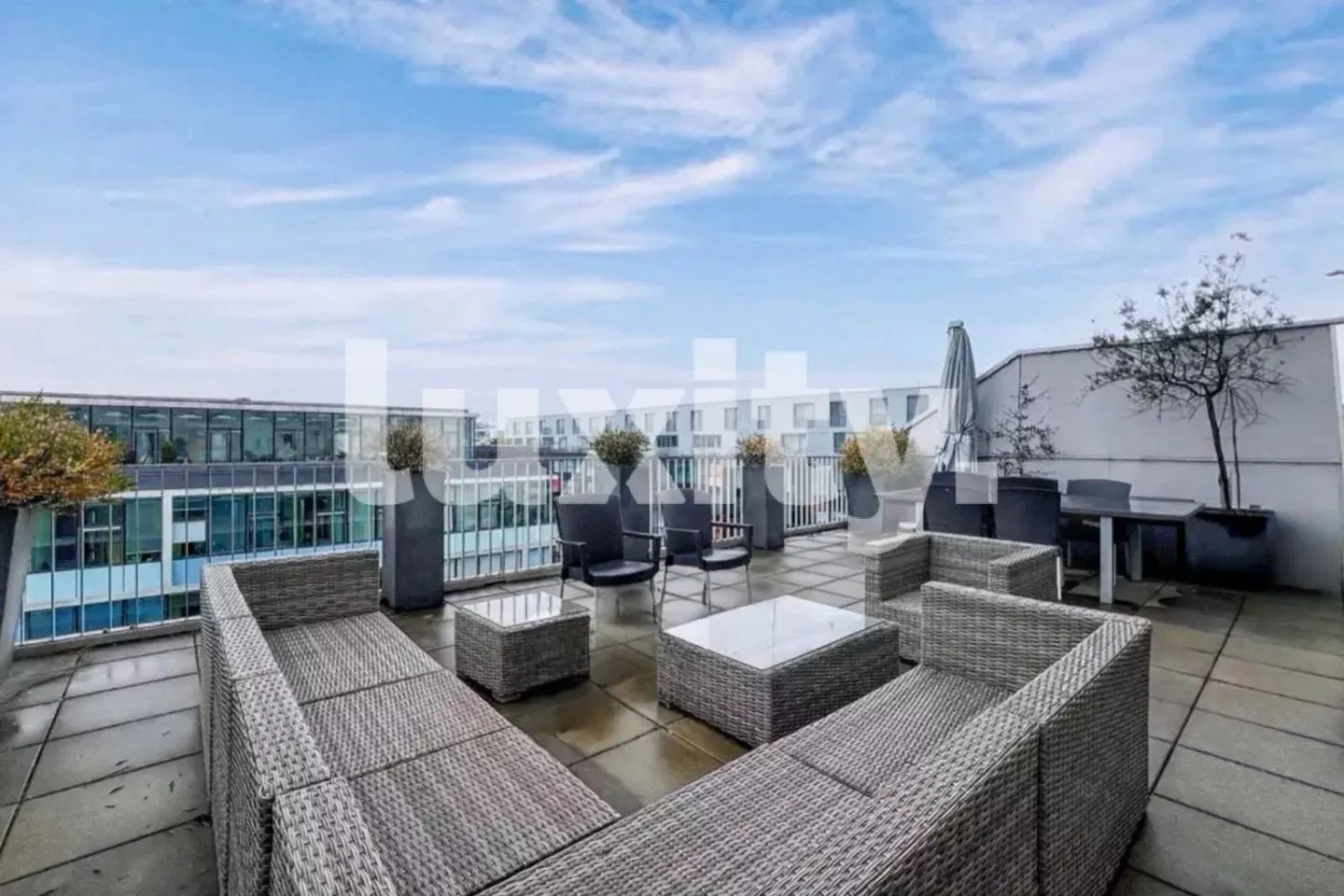 Duplex with Panoramic Views - Photo 3 of 3