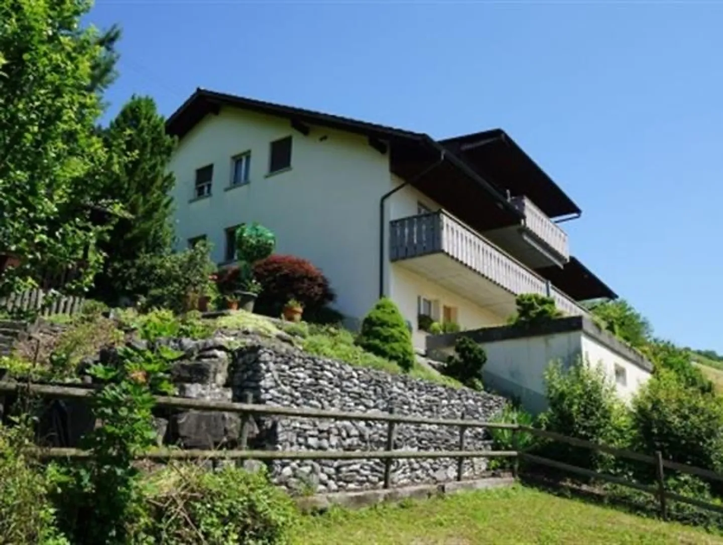 Grosse, helle und sonnige 4.5 Zimmerwohnung mit Traumaussicht 123m2 - Foto 15 von 15