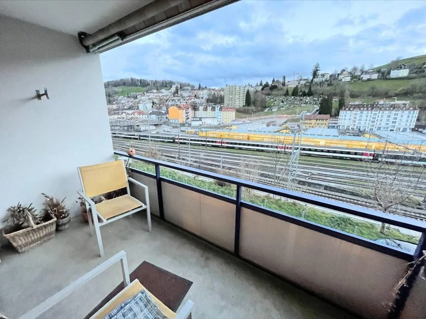 Sunny, spacious apartment - near Kreuzbleiche - Photo 9 of 9