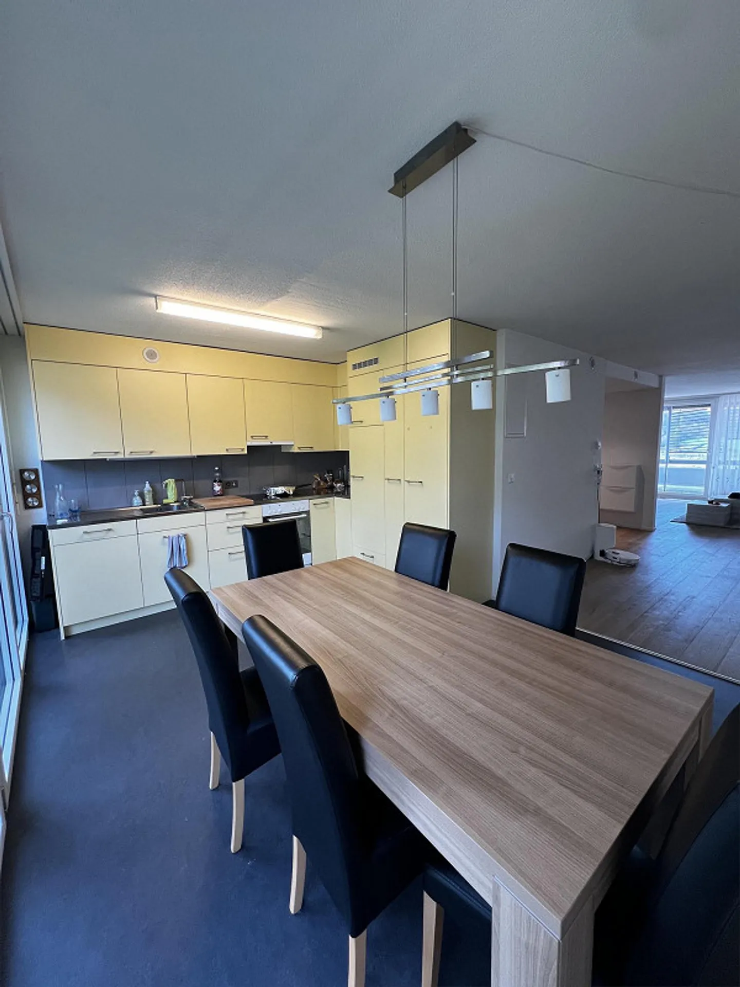 2.5-Zimmer-Wohnung mit Balkon – möbliert zur Untermiete - Foto 7 von 11