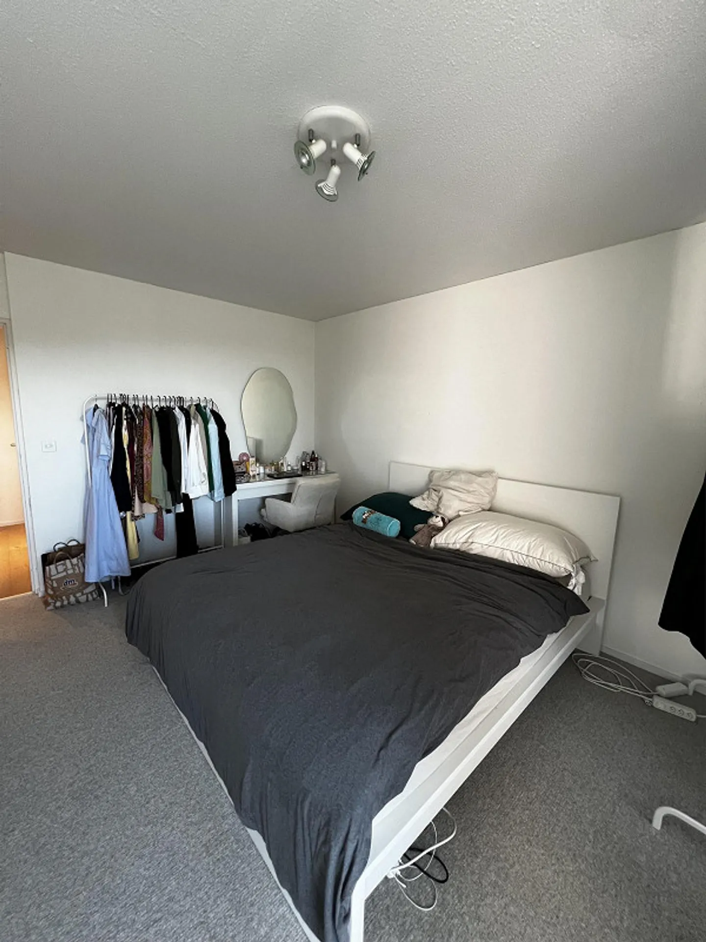 2.5-Zimmer-Wohnung mit Balkon – möbliert zur Untermiete - Foto 5 von 11