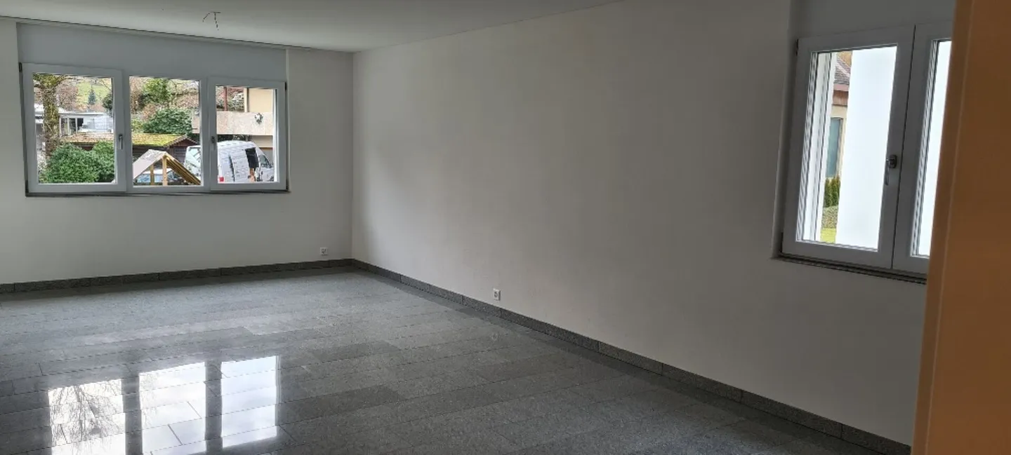 Appartement 3.5 pièces 1er étage dans le beau Krauchthal - Photo 4 sur 9