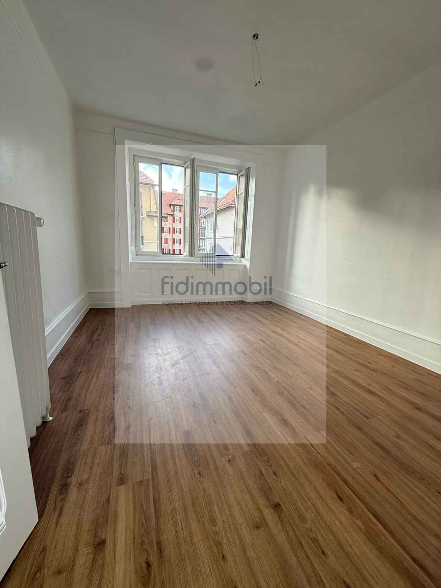 Charming 3-Room Apartment - Photo 2 of 5
