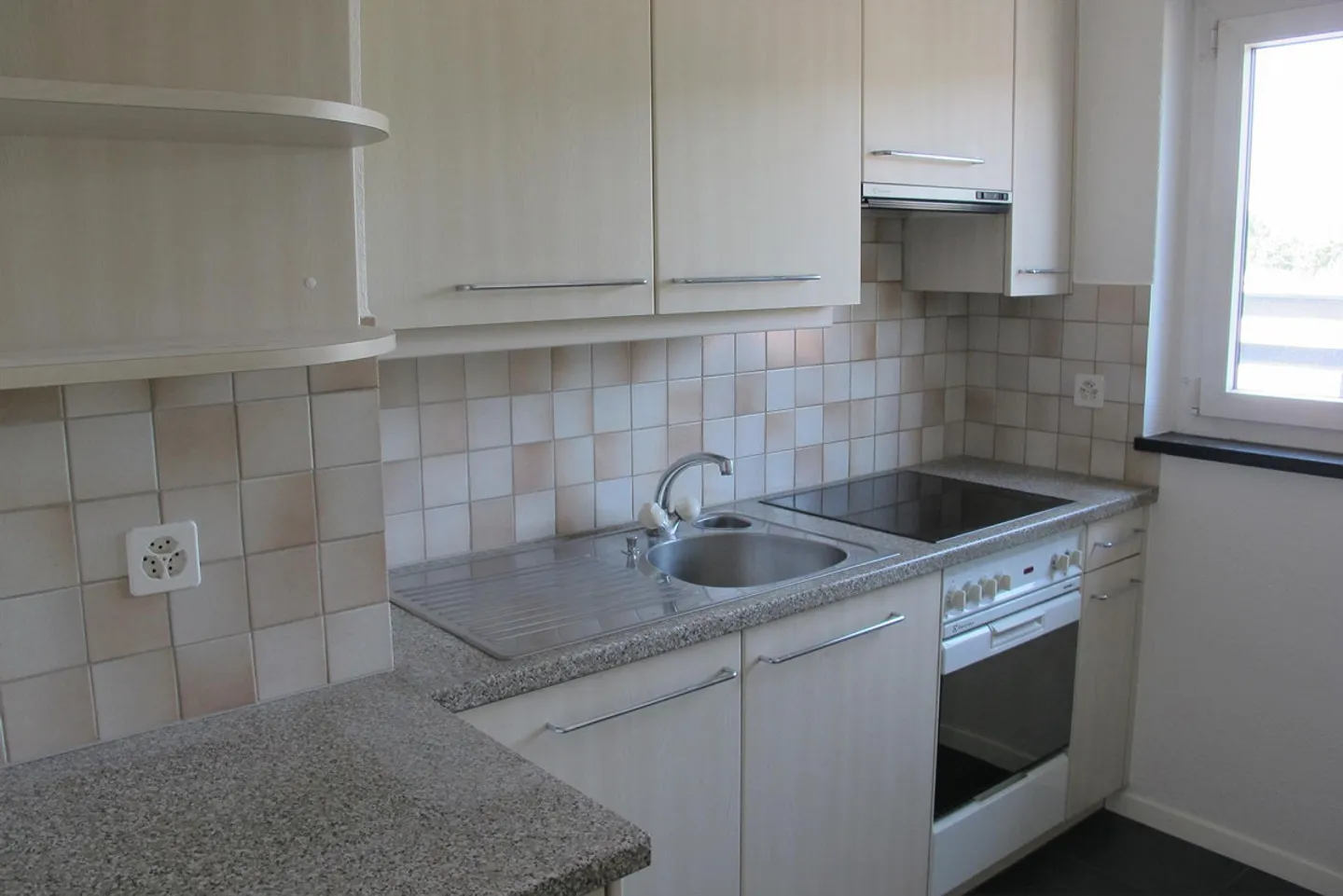 Appartement sous les combles spacieux de 3 pièces - Photo 5 sur 6