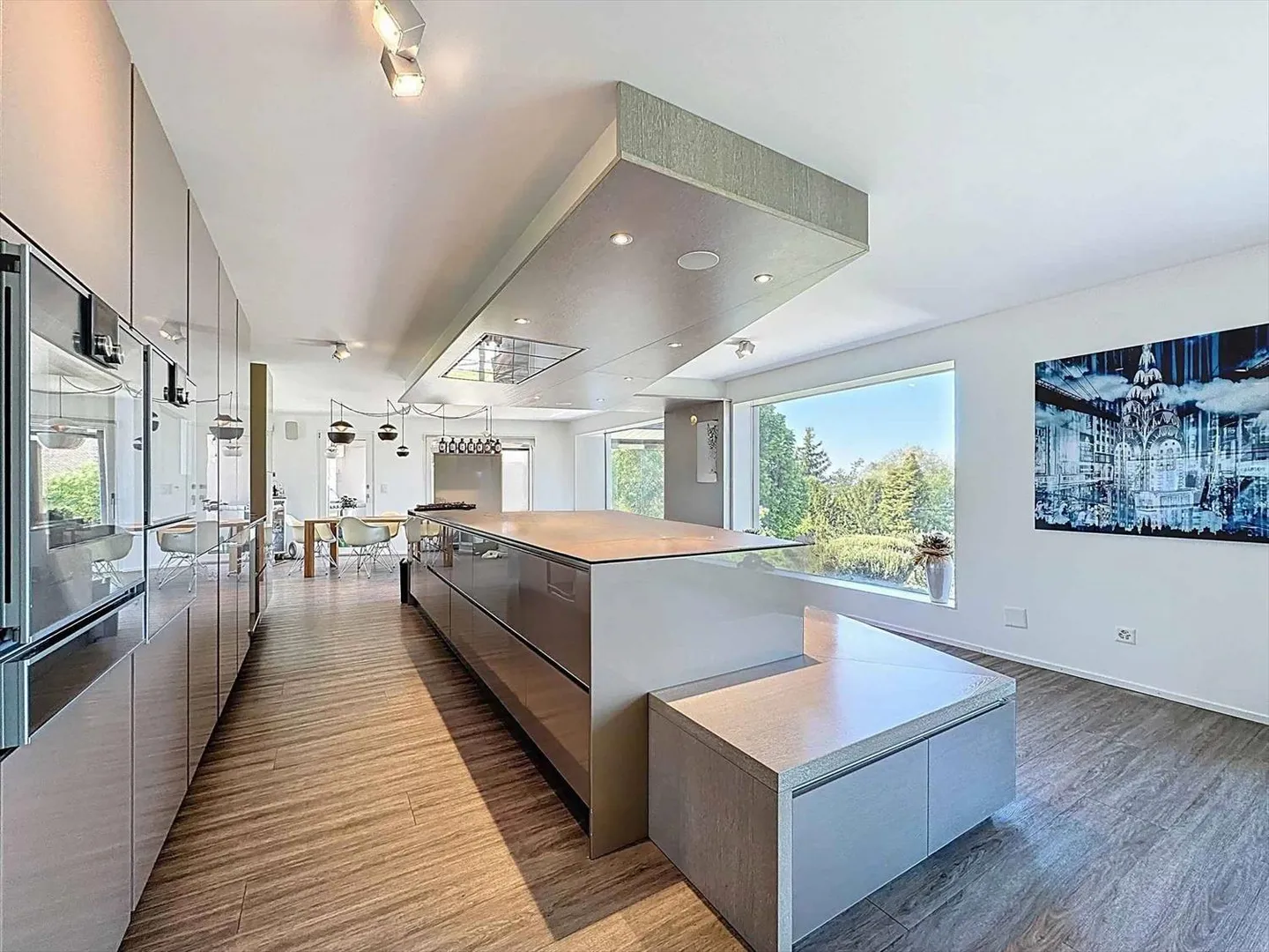 Villa di lusso moderna di oltre 350 m² con vista sul lago - Foto 2 di 13