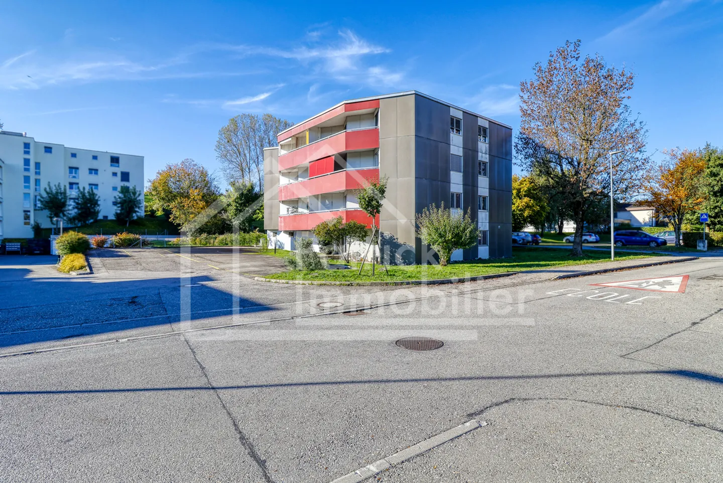 Comfort and practicality: beautiful 3.5-room apartment close to schools - Photo 1 of 13