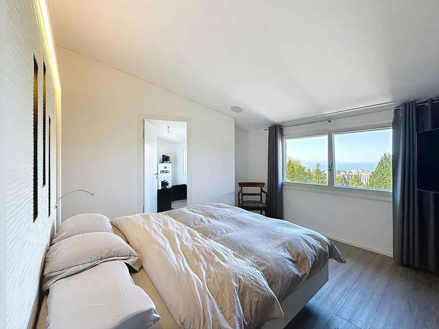 Villa di lusso moderna di oltre 350 m² con vista sul lago - Foto 7 di 13