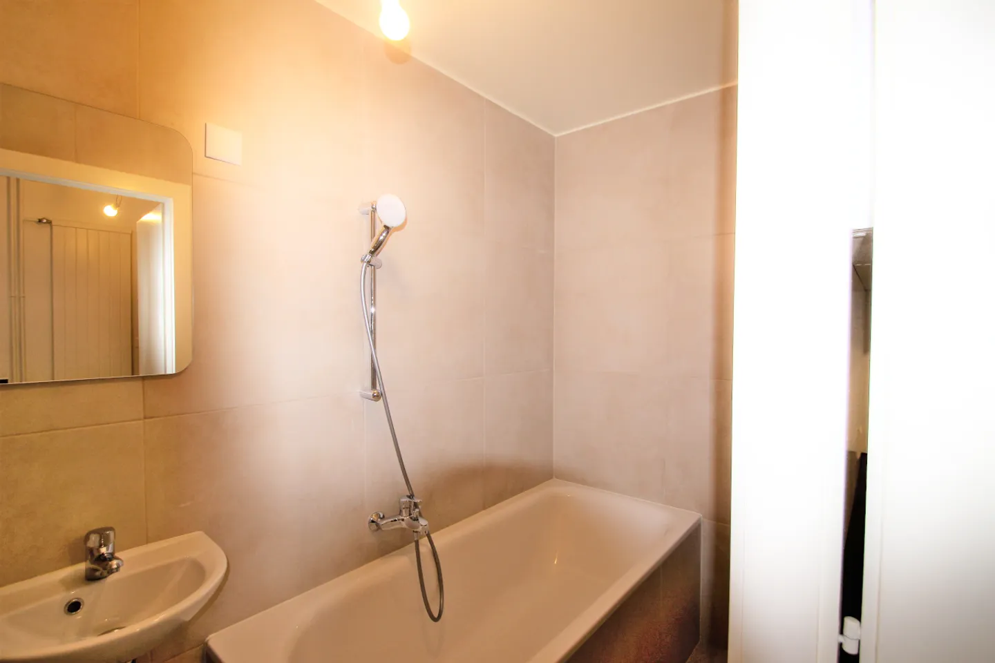 Charmantes Studio in Auvernier - Foto 6 von 7