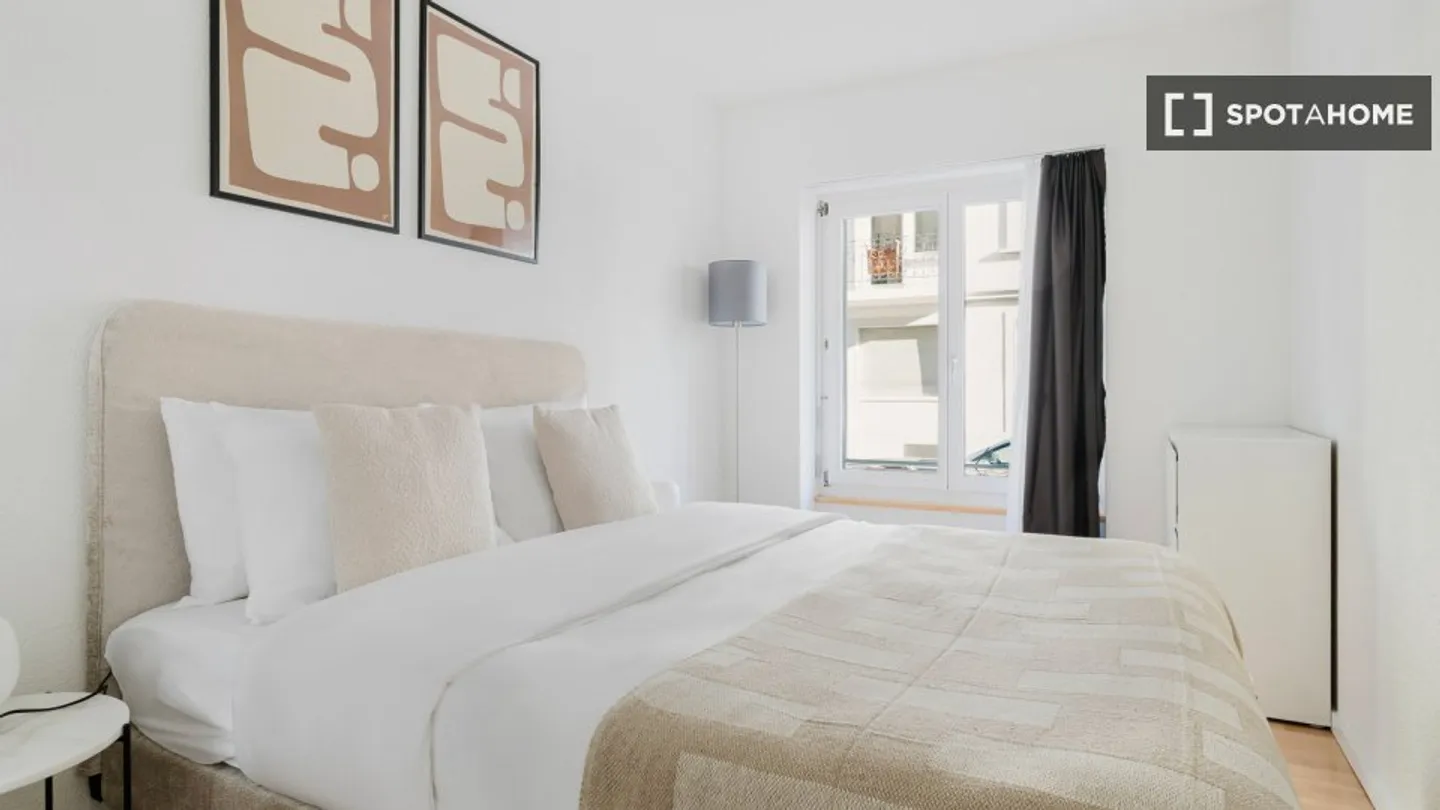 Charming Apartment in Zurich - Photo 9 of 18