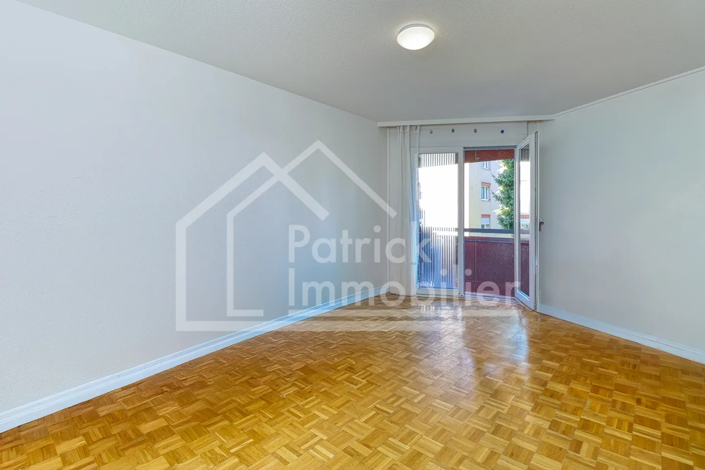 Comfort and practicality: beautiful 3.5-room apartment close to schools - Photo 2 of 13