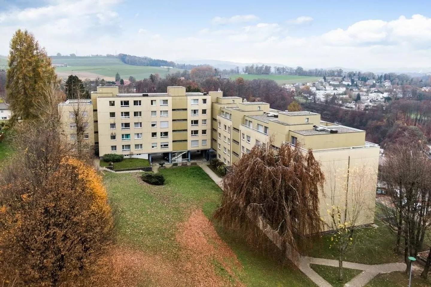 Dans les hauts de Fribourg - Vue magnifique !! - Foto 1 di 7