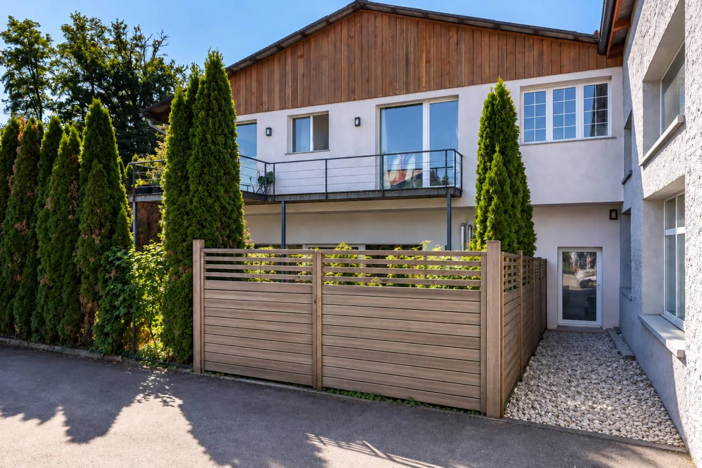 Maison familiale en campagne fribourgeoise - Photo 2 sur 11