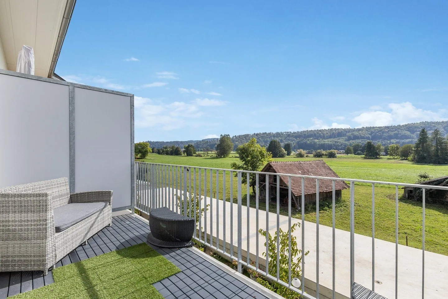 Appartement moderne de 3,5 pièces avec balcon de 18 m² à Bollodingen - Photo 11 sur 13