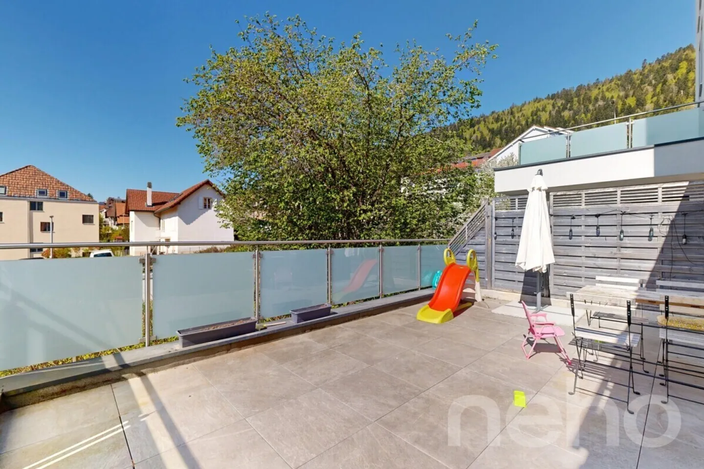 Ampio appartamento 5,5 locali di 200 m² + Terrazze? Ideale per Investitori o Bi-familiari - Foto 7 di 12