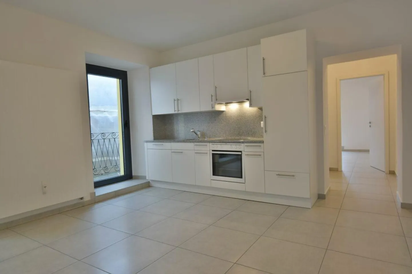 Helle 2,5 Zimmer zur Miete - Foto 2 von 8