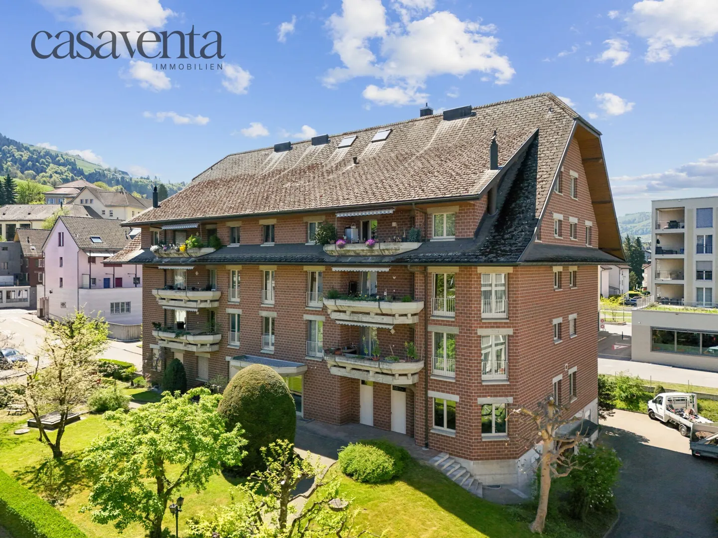Attractive Apartment with Balcony - Photo 17 of 20