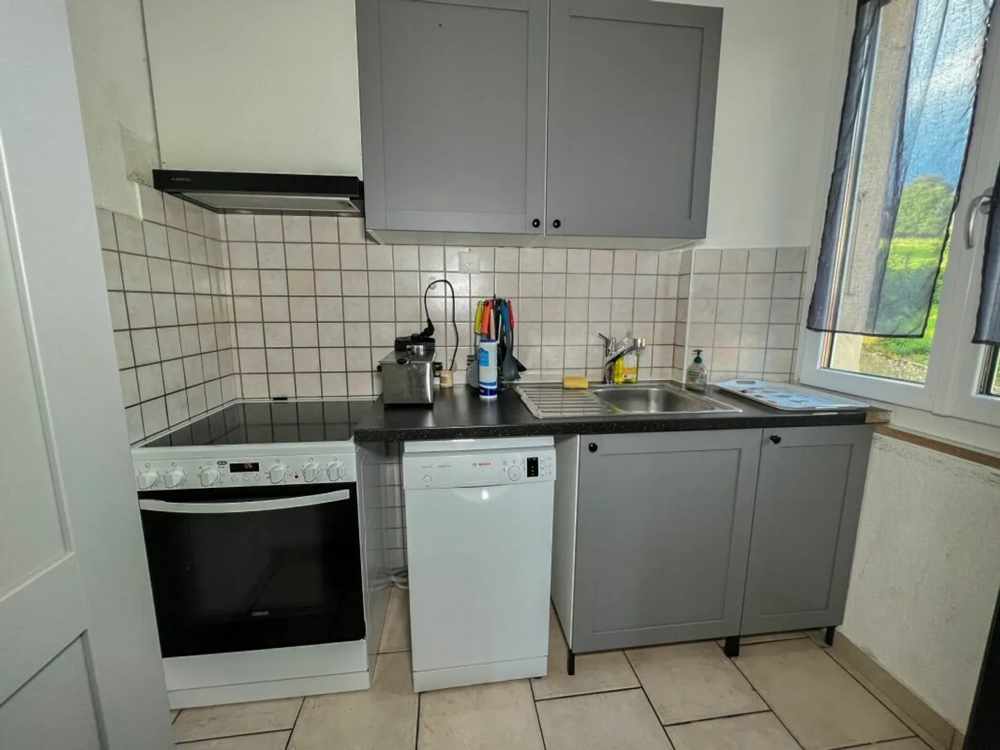 Mischgenutztes Gebäude mieten - Foto 11 von 32
