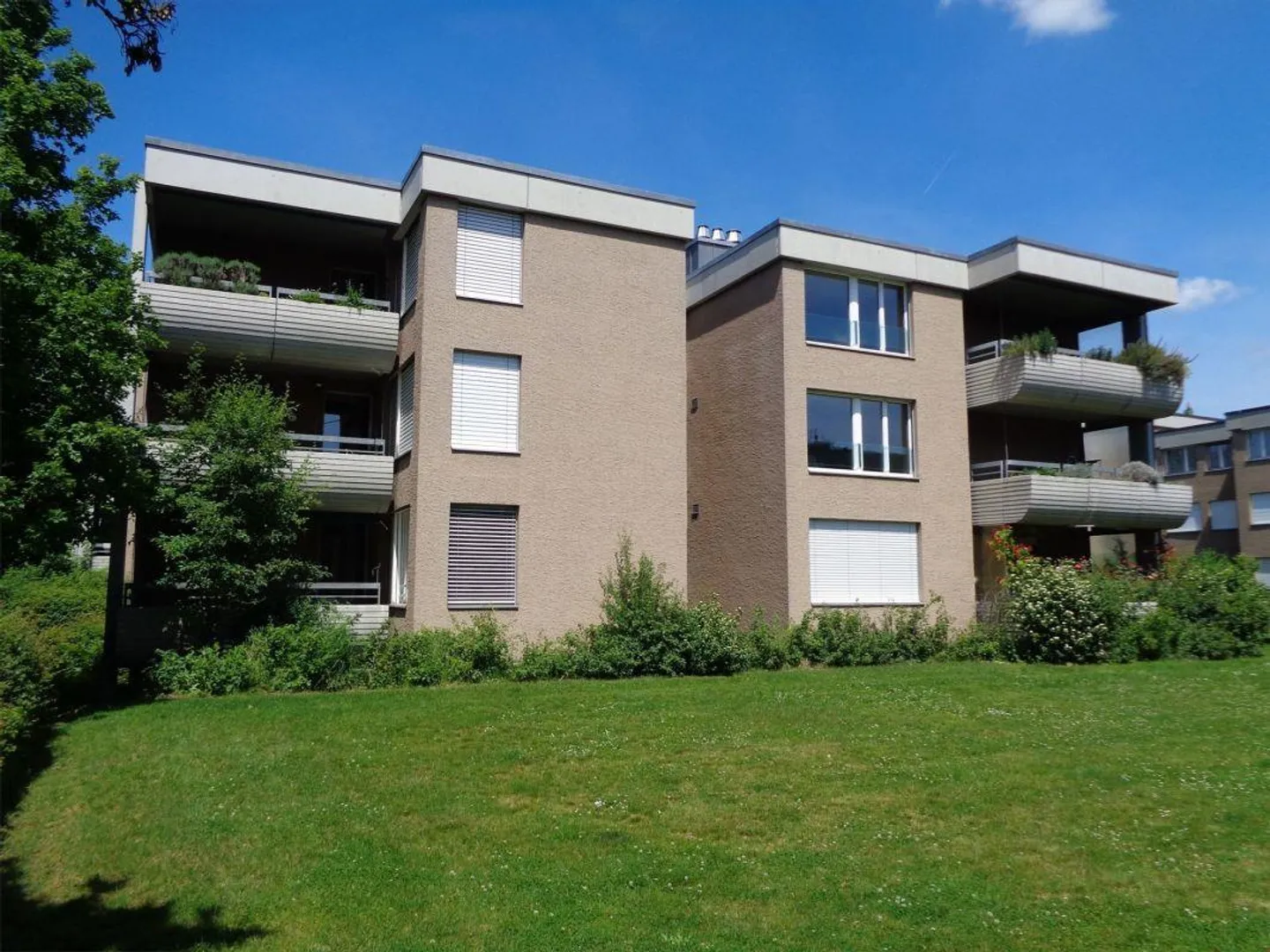 Helles 3.5-Zimmer-Apartment in Ittigen - Foto 1 von 10