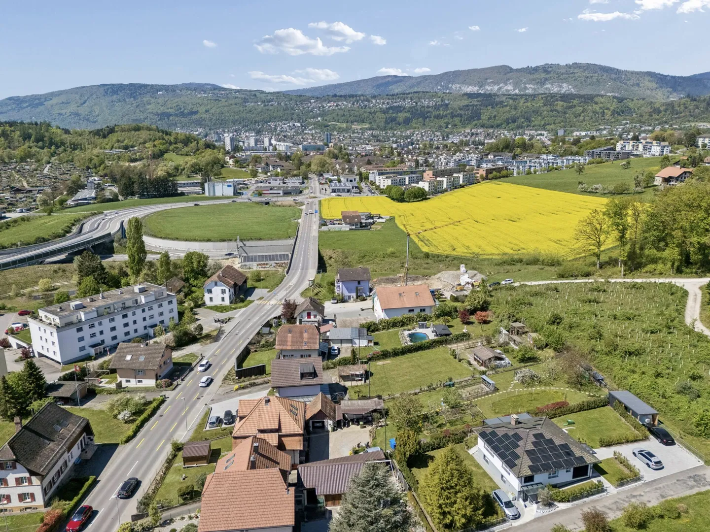 Ampia parcella edificabile per la tua nuova costruzione - Foto 5 di 9