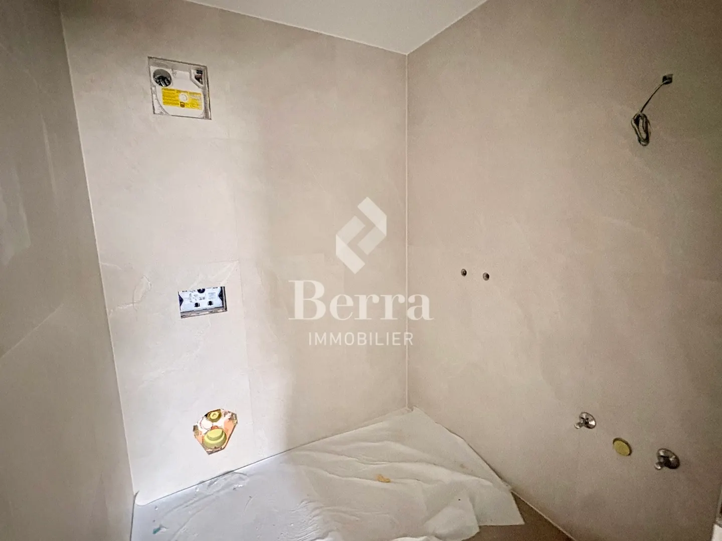 New 3.5 Room Apartment in Saxon - Photo 7 of 12