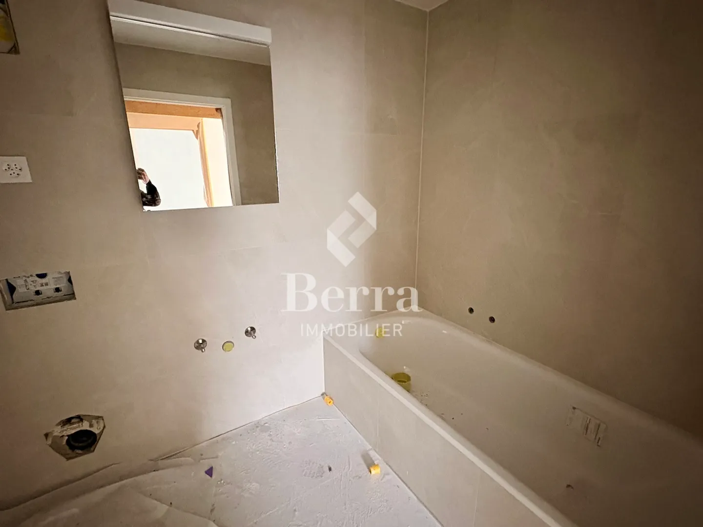 New 3.5 Room Apartment in Saxon - Photo 9 of 12
