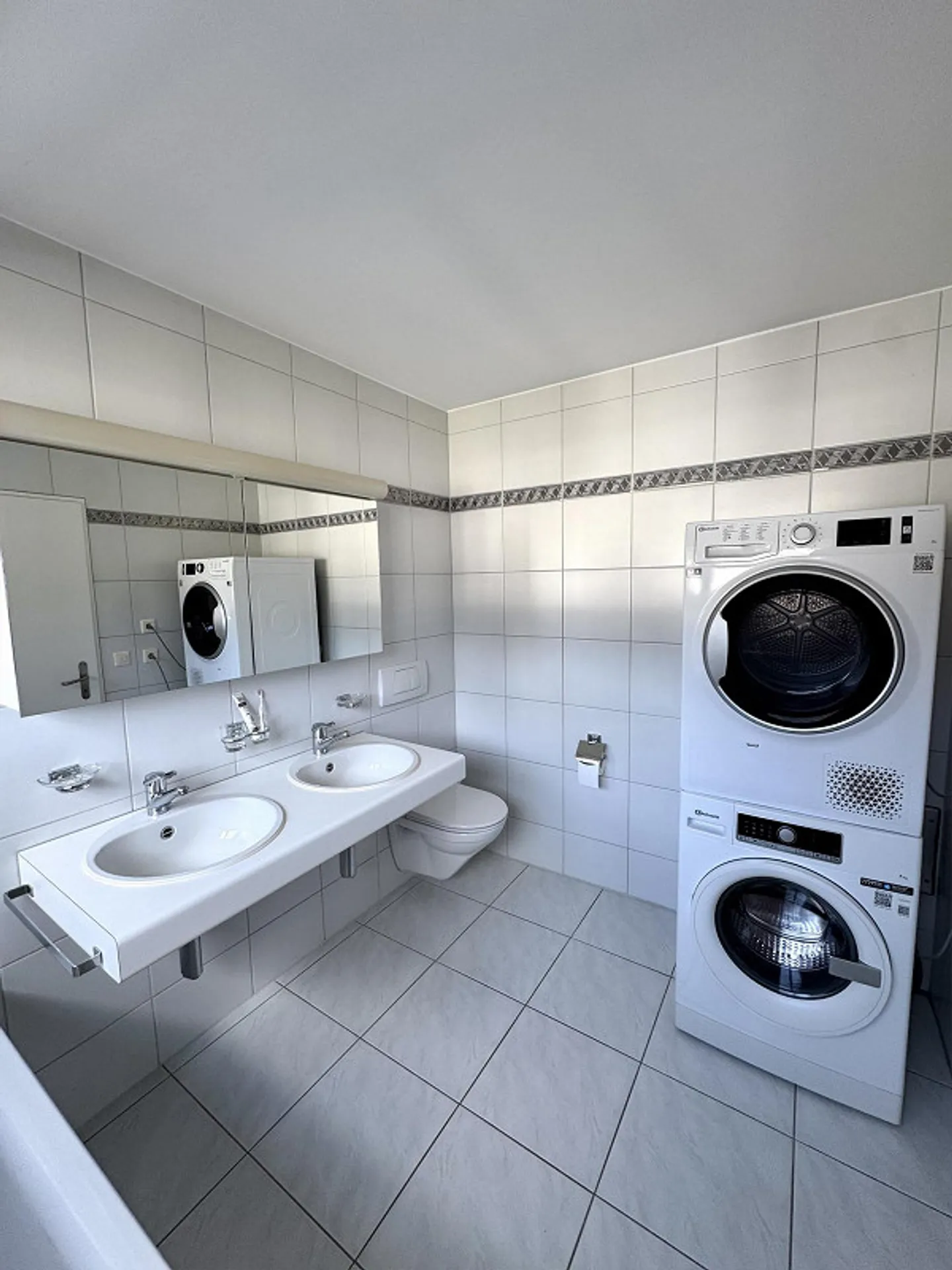 Spacious 4.5-room penthouse apartment - Photo 3 of 18