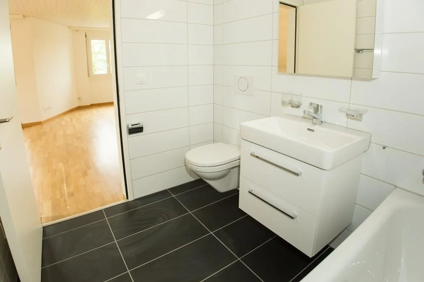 Helle Wohnung mit Balkon an zentraler Lage in Herzogenbuchsee - Photo 4 of 11