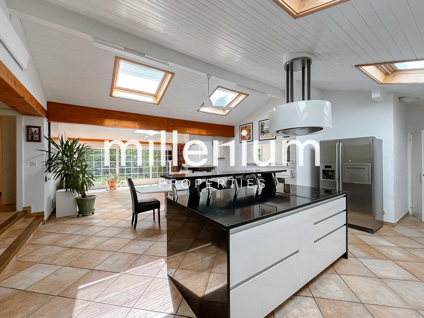 Beautiful rural villa furnished in Crans-près-Céligny - Photo 8 of 13