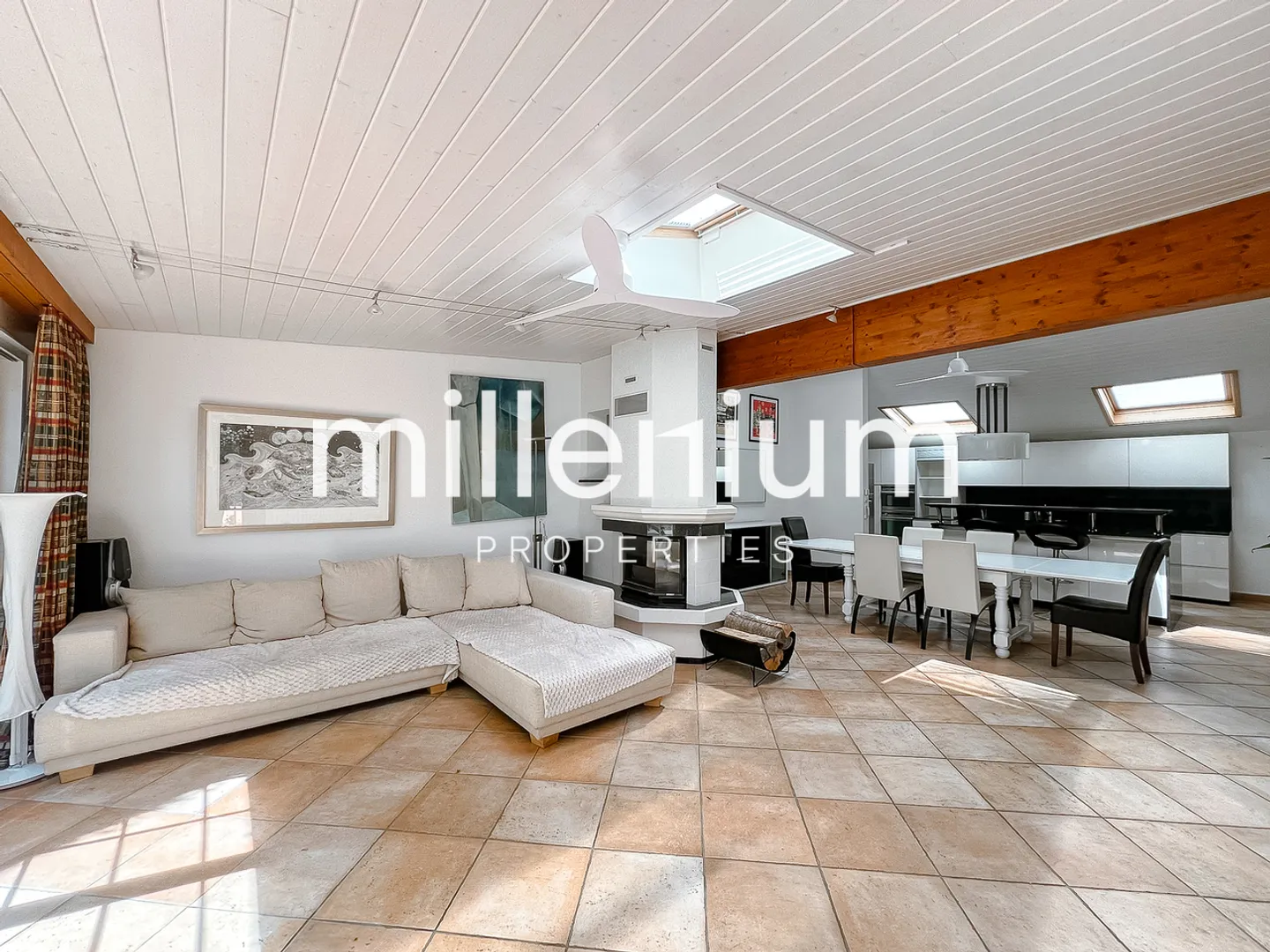 Beautiful rural villa furnished in Crans-près-Céligny - Photo 4 of 13