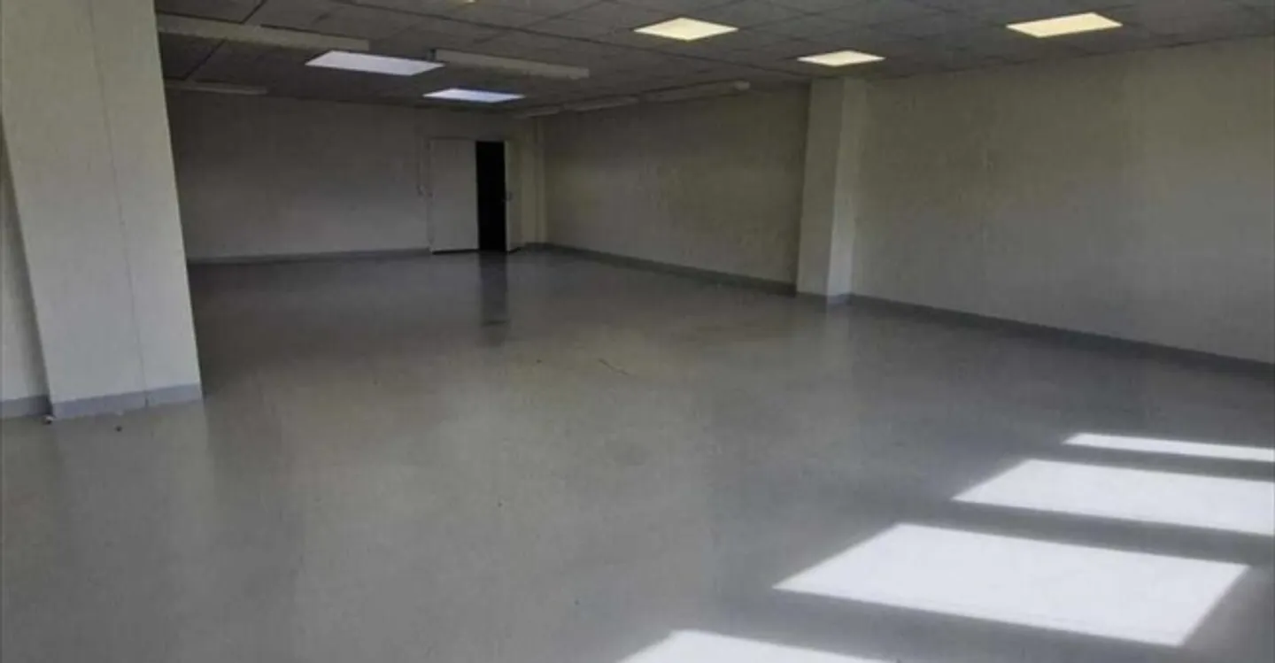 Spazio ufficio in affitto - Foto 2 di 6