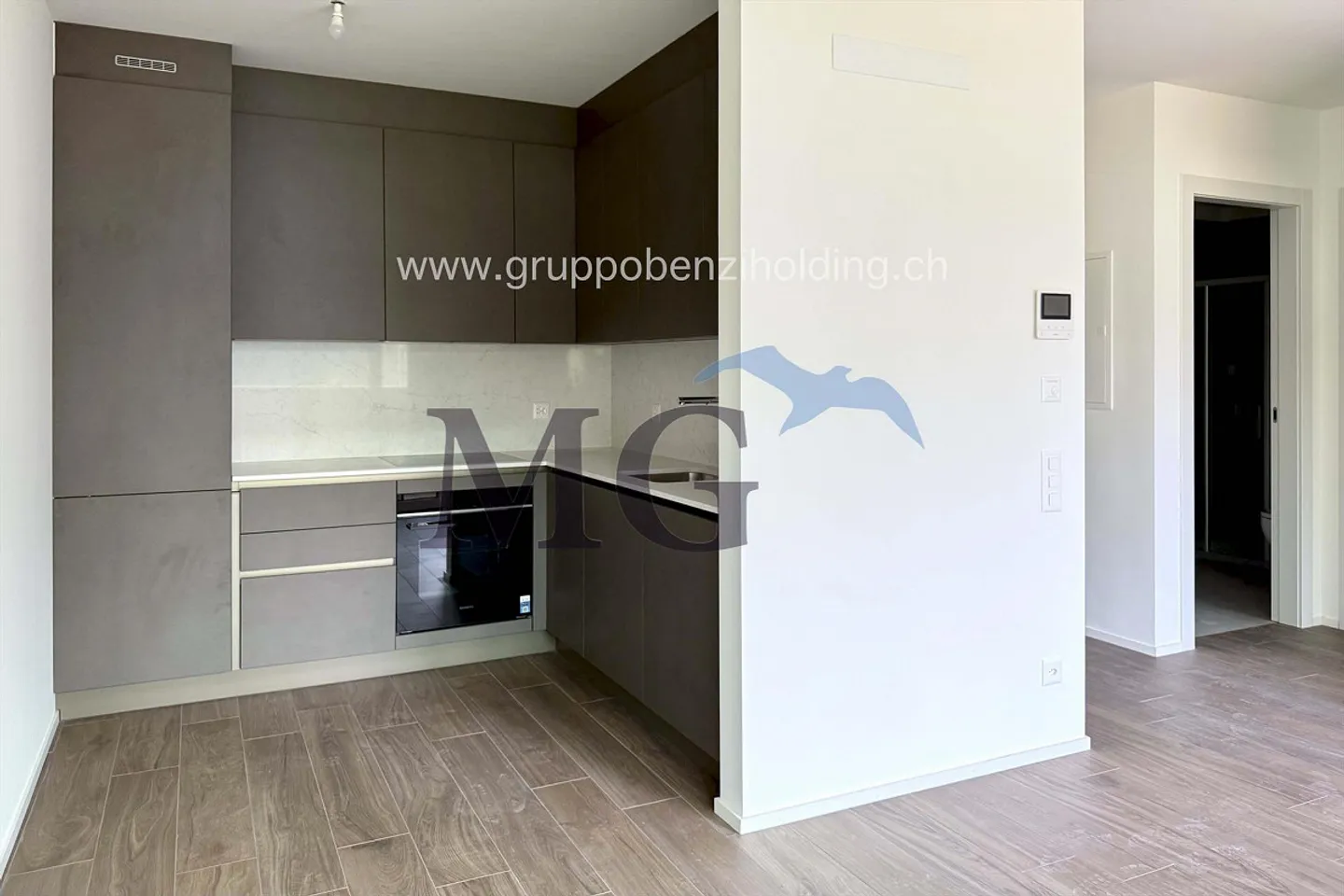 Modern 2.5-room apartment in a residential area - Photo 9 of 18