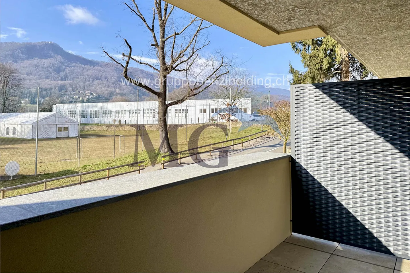 Modern 2.5-room apartment in a residential area - Photo 10 of 18